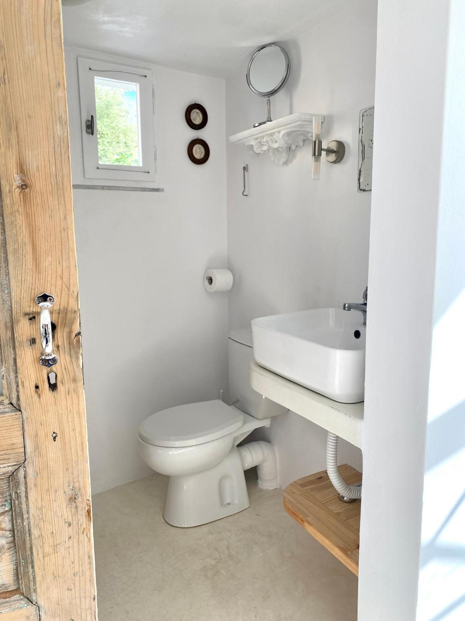Stylish Vathy Studio With Sea View Exteriér fotografie