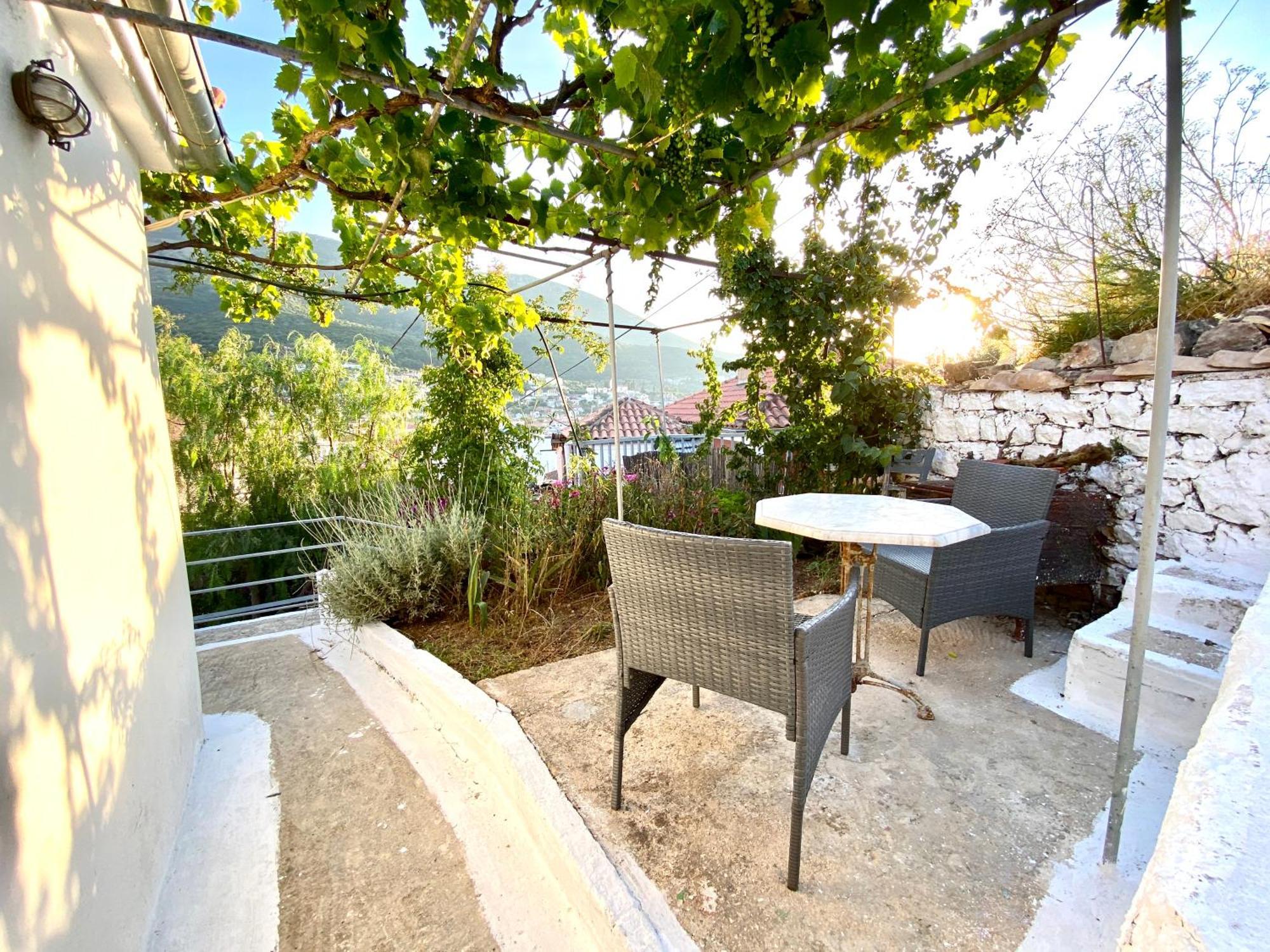 Stylish Vathy Studio With Sea View Exteriér fotografie