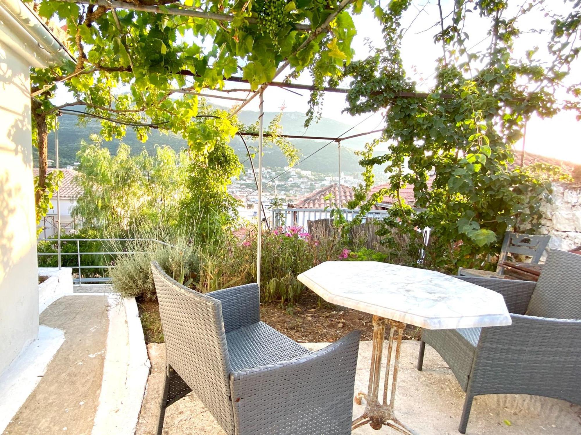 Stylish Vathy Studio With Sea View Exteriér fotografie